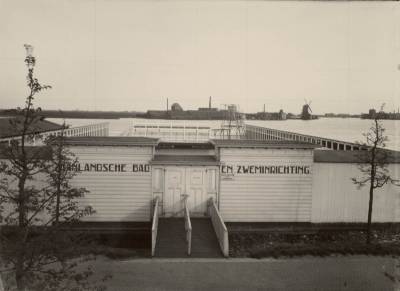 Zaanlandsche Bad- en Zweminrichting. Bron: Gemeente Archief